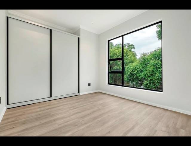 4 BEDROOM HOUSE FOR SALE IN BRYANSTON